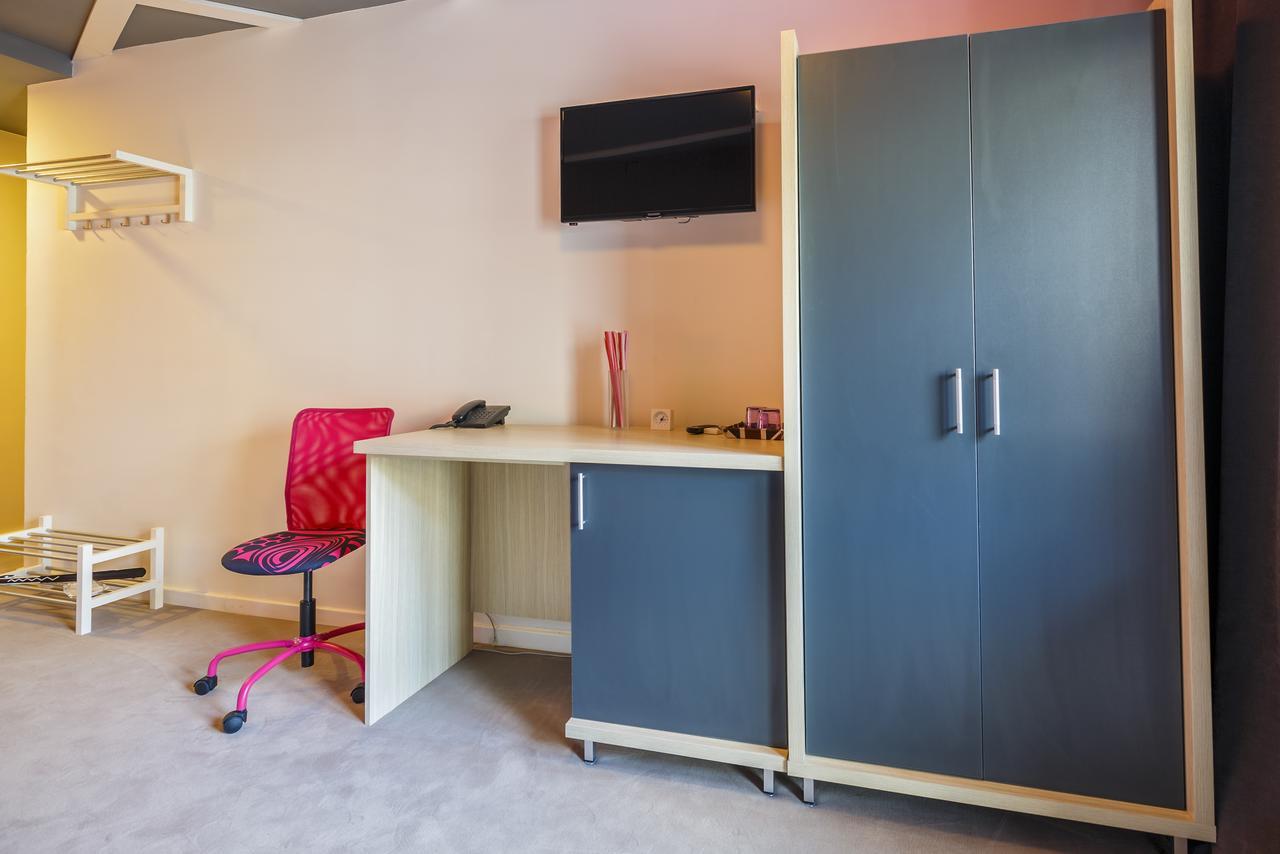Net Hotel Piteszti Zewnętrze zdjęcie