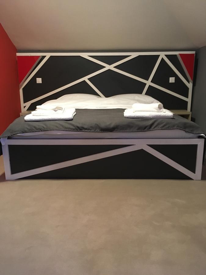 Net Hotel Piteszti Zewnętrze zdjęcie