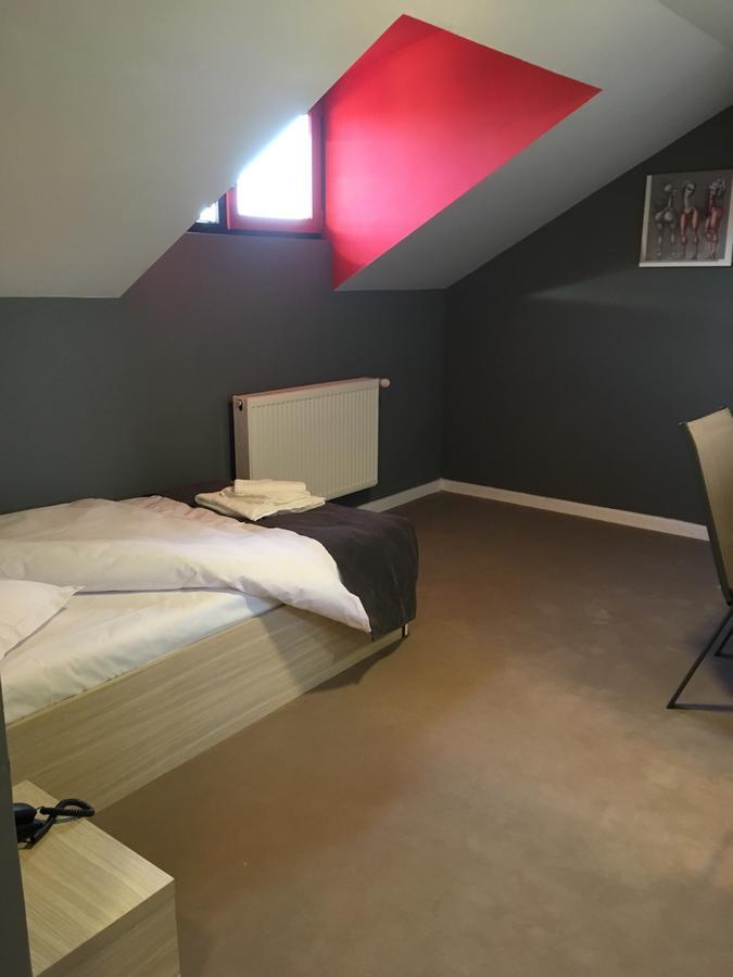 Net Hotel Piteszti Zewnętrze zdjęcie