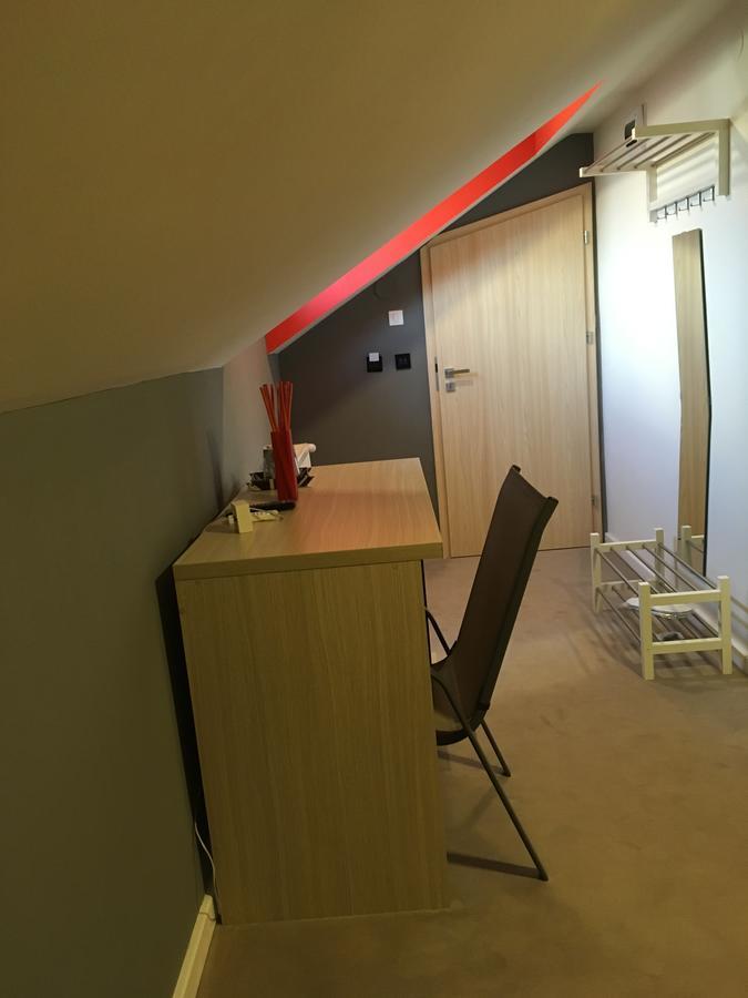 Net Hotel Piteszti Zewnętrze zdjęcie
